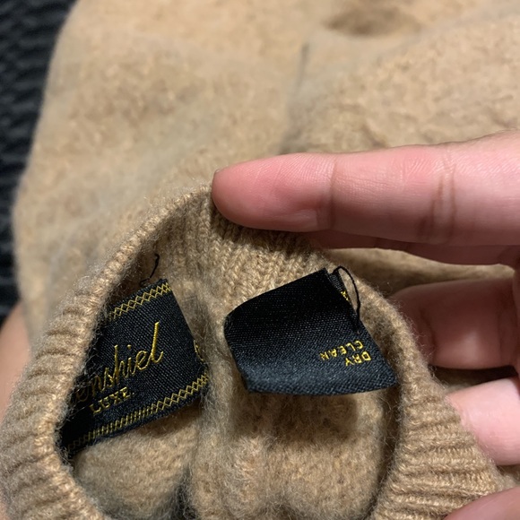 Beige wool sweater - Picture 5 of 5